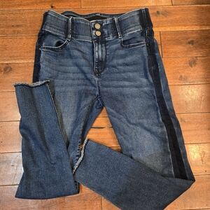 Apt. 9 Dark Blue Ankle Jeans